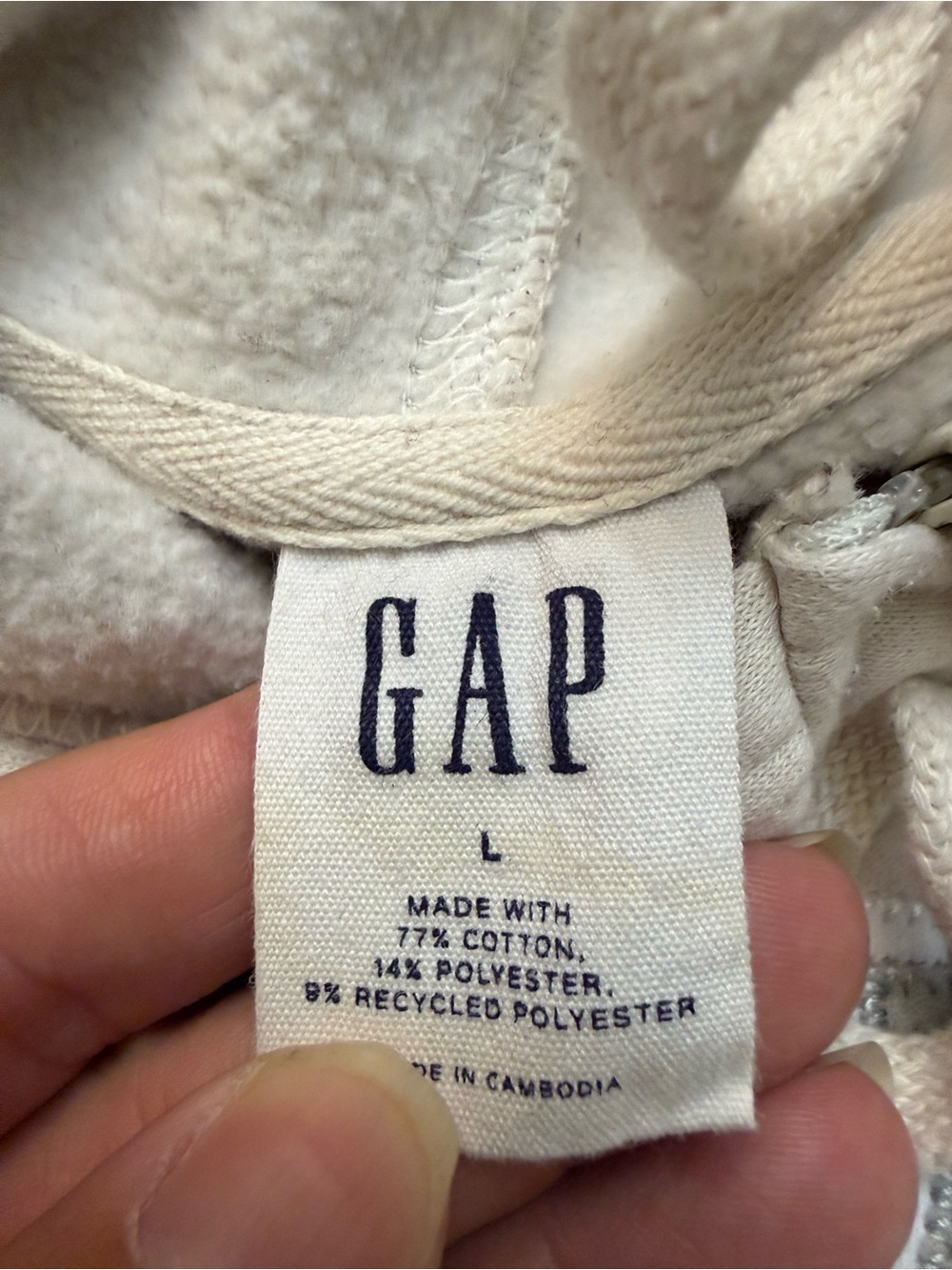 GAP Cream Logo Hoodie - Picture 2 of 4